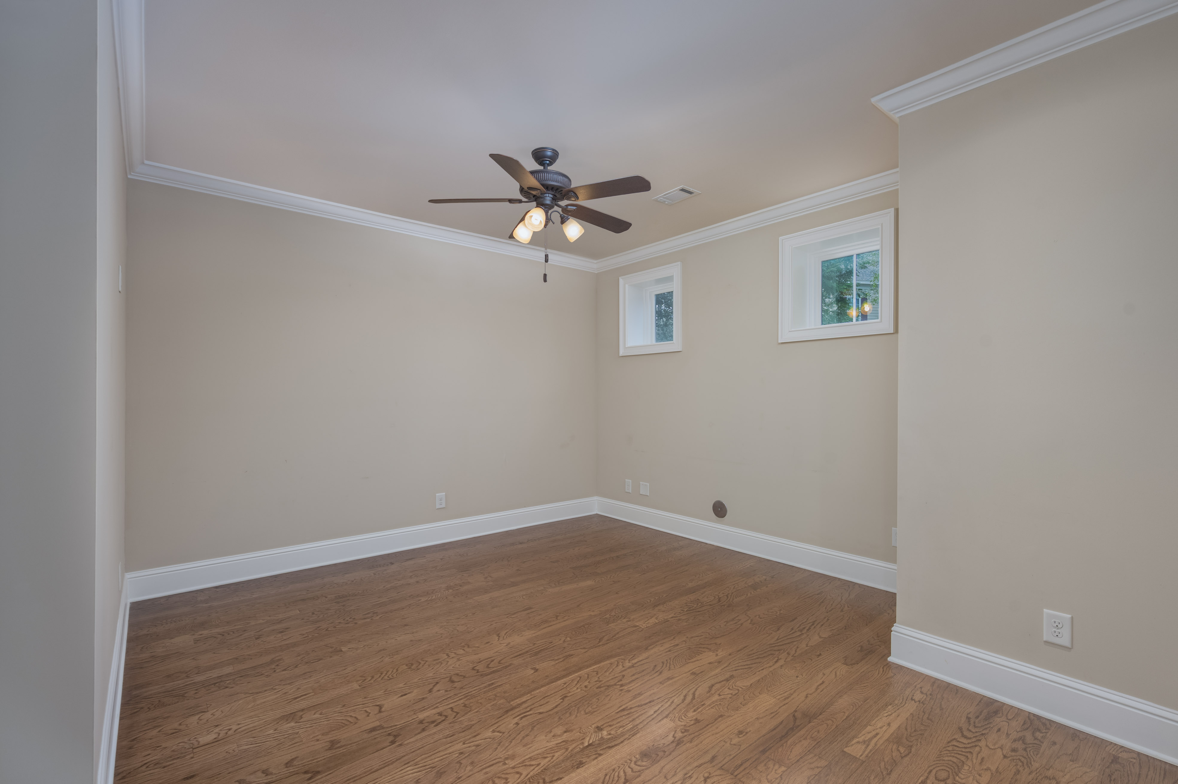 1121 Crackers Neck Road image 40